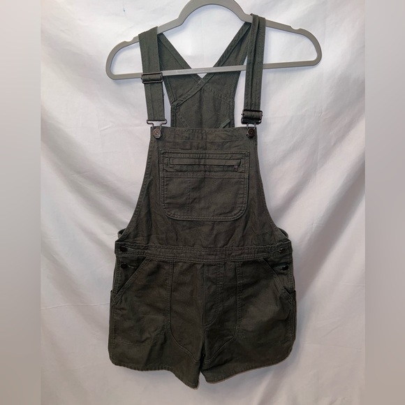 Patagonia “Stand Up” Dark Olive Green Women's Shorts Overalls - Picture 1 of 7